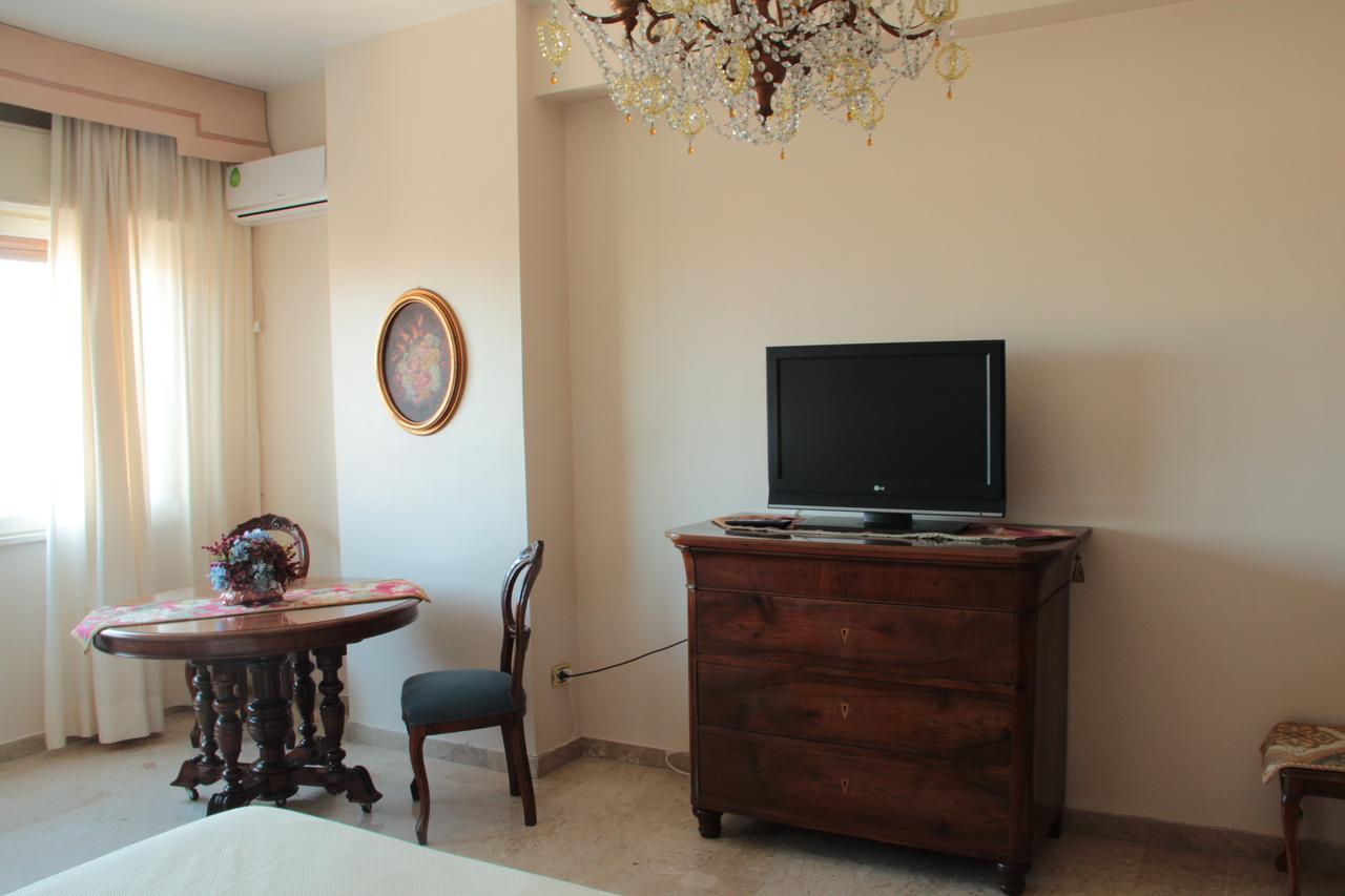 B.&B Margaret'S House Bed & Breakfast Milazzo Dış mekan fotoğraf