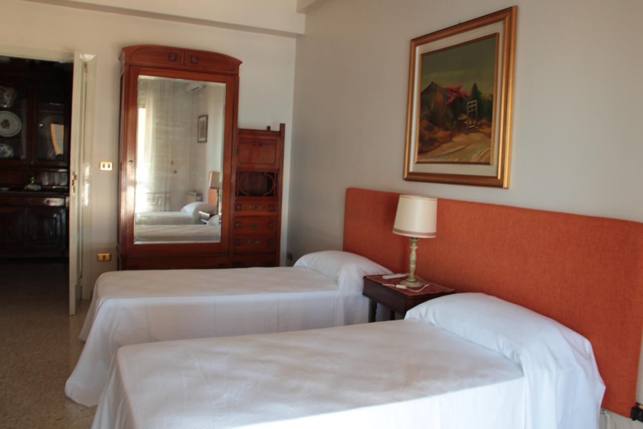 B.&B Margaret'S House Bed & Breakfast Milazzo Dış mekan fotoğraf